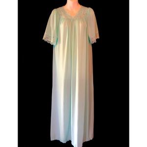 Shadow Line Ladies Gown Seafoam Green Size Small